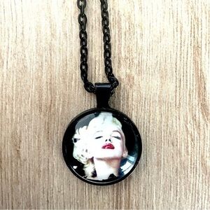 Marilyn Monroe Necklace, NWT